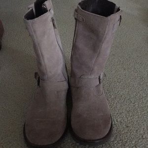 Kickers Tan suede boots